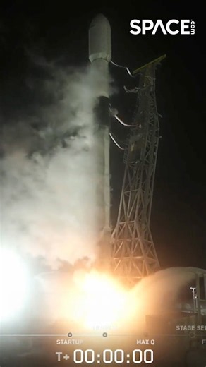 SpaceX launches 27 Starlink satellites 🚀 #spacex #falcon9 #starlink #launch #shorts