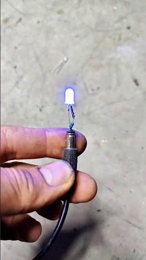 How to light an LED bulb using 12V electricity #shorts #ledlight #ledbulb