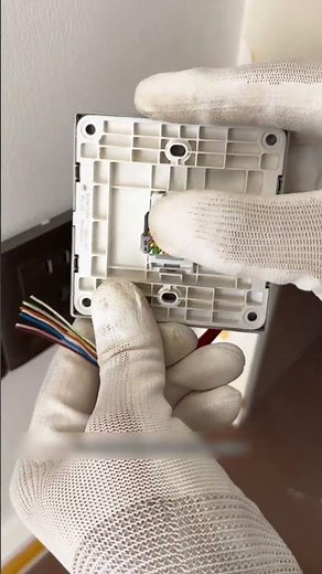 How to Wire a Network Socket (Type B Standard)