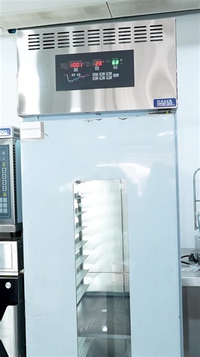 Retarder Prover 18 Trays - รุ่น SHRPS1T18 เครื่อง Retarder Prover ขนาด 18 ถาด เหมาะสำหรับธุรกิจเบเกอรี่และร้านอาหารที่ต้องการควบคุมอุณหภูมิและความชื้นได้อย่างแม่นยำ! คุณสมบัติเด่น: ความจุ 18 ถาด (ขนาด 60 x 40 ซม.) ควบคุมอุณหภูมิ จาก -15 ถึง 40 องศา ระดับความชื้น สูงถึง 80% RH โปรแกรมอัตโนมัติ ตั้งเวลาได้สูงสุด 24 ชม. พลังงานไฟฟ้า 1.9 KW เพิ่มประสิทธิภาพในการเตรียมแป้งและขนมของคุณด้วย Retarder Prover ที่มีความทนทานและทำงานได้อย่างมีประสิทธิภาพ! 📲 สนใจสั่งซื้อ: @sahastainless หรือโทร 02-175-1653-