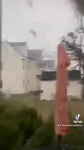 Absolutely jaw-dropping footage from a destructive tornadic waterspout that swept across Smith Island, Maryland Thursday. Details on this rare event here: https://wapo.st/3QqaTce Footage thanks to Amy Tyler Somers and Tiffanie Woutila. | Capital Weather Gang