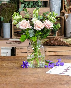 115K views · 57 reactions | Saw you look! Try our fabulous fresh flower deliveries today and we’ll treat you to the first two boxes HALF PRICE, just £12.50 each. Cancel anytime... though you won’t want to! | Freddie's Flowers | Facebook