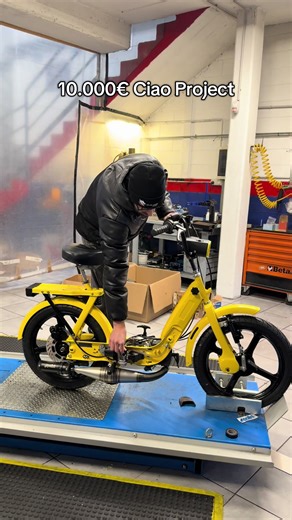 Piaggio Ciao: Moped Restoration and Challenges