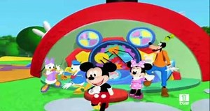Mickey Mouse hot dog en español
