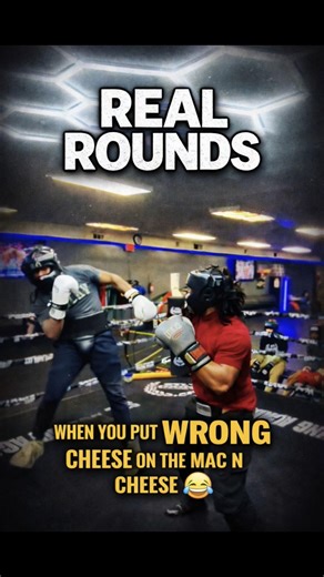 💥 REAL SPARRING - DOUBLE HOOK SLEEPS YOUR OPPONENT 💥#boxing #sparring #boxingtraining