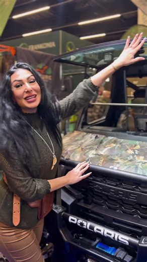 Polaris Ranger XP 1000 Premium Polaris Pursuit Camo.