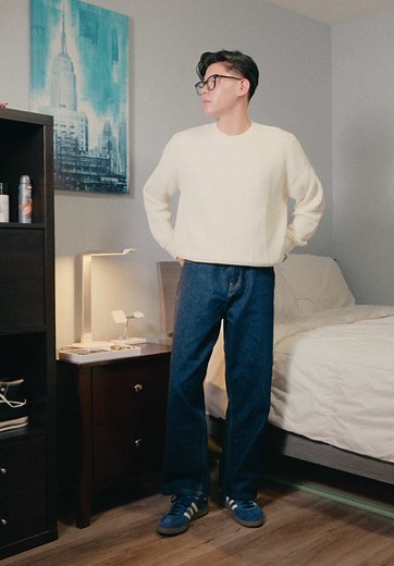 Styling my @adidas spezial night indigo. Lmk what you think about the fit! Sweater: @hollister Shirt: pro5 Pants: @asos | @Pull&Bear Shoes: @adidas Watch: Seiko #ootd #menswear #hollister #asos