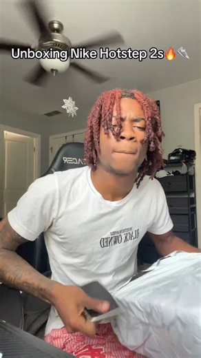 Share Sneakers on Instagram: "Review video from Lookin 🥰 #fypp #backtoschool2025 #summershoes #sharesneakers"