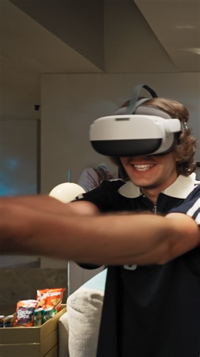 Step into the action! Unleash your skills with M17 Pistol, M416 Rifle & HOUYI3 Bow. From gaming to training, experience realism like never before! 💥 Back AI-powered smart shooting - revolutionizing VR combat! | Wonder fitter