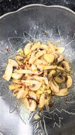 Day13/100butter garlic mushroom rice in microwave just 5minute late night craving#microwave recipe