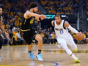 NBA Star Brunson Proposes To Girlfriend At Stevenson H.S.: Report