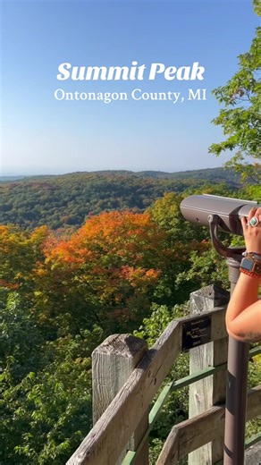 The fall colors are here! #fall #colors #michigan #summit #peak