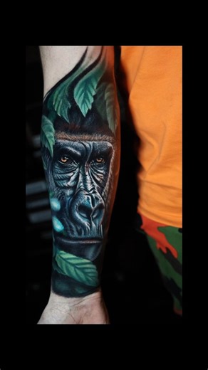Dean Taylor | TaylorMade Ink on Instagram: "Freehand gorilla. No stencil. No sharpie. Straight to skin @tattooarmourpro @killerinktattoo @butterluxe_uk @intenzetattooink @eztattooing @inkmachines #freehandtattoo#tattooartist#tattooing"