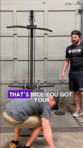 ‪@LukesGarageGym‬checks out the new Body-Solid GLM85B Lat Machine and its many features/functions!