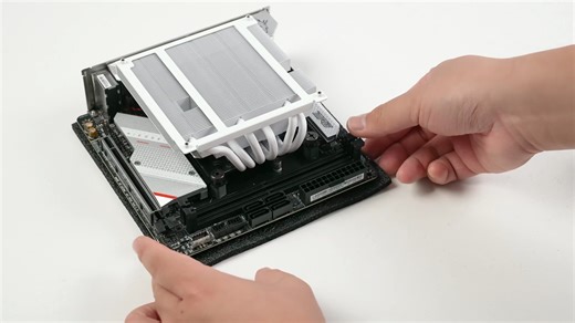 超迷你5060显卡坞！FEVM雷电5显卡坞全面测评_对比4090M#显卡坞#外接显卡#外置显卡#5060#4090-7549231857716464948 (2