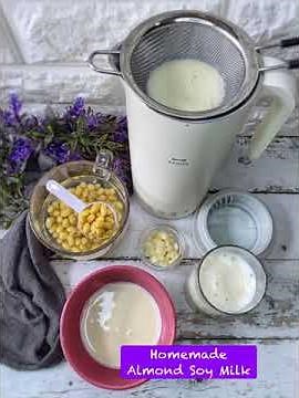 BRUNO Soup Blender - Almond Soy Milk