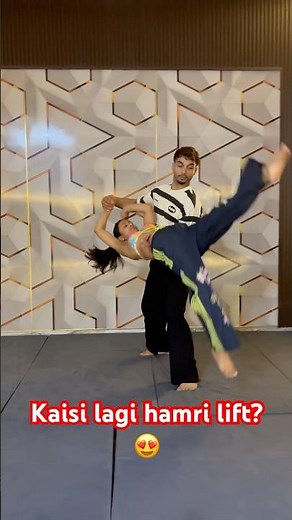 Duo acrobatics 😍♥️ #duo #acrobat #acrobatics #ytshort #bollywood #entertainment