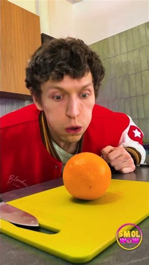 This Orange Is Not Happy! 😹🍊