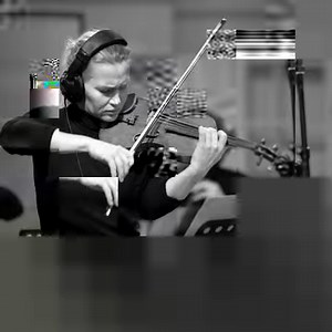 Don't forget you can now watch my new Moonlight video on YouTube and listen to the single in all platforms: http://dg.lnk.to/mari-moonlight! Full video here: https://youtu.be/Elswt0QLO5M #PlayOn #Beethoven2020 #marisamuelsen #mari #moonlight | Mari Samuelsen