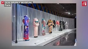 A new exhibition at Paris’ #QuaiBranlyMuseum highlights how the iconic Japanese garment has transcended categories and cultures. Anna Jackson, chief curator of Asia department at the Victoria and Albert Museum in London, tells RFI that the #kimono has always been a very dynamic item of fashion since the 17th century. ▶https://www.rfi.fr/en/culture/20221210-paris-exhibition-explores-kimono-from-japanese-icon-to-global-trend | RFI English