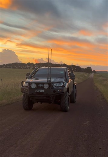 Stunning Sunset Views on N80 with Ned Kelly Tint