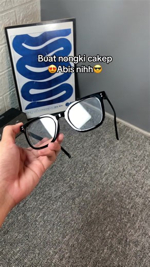 Kacamata Fashion untuk Nongki Cakep