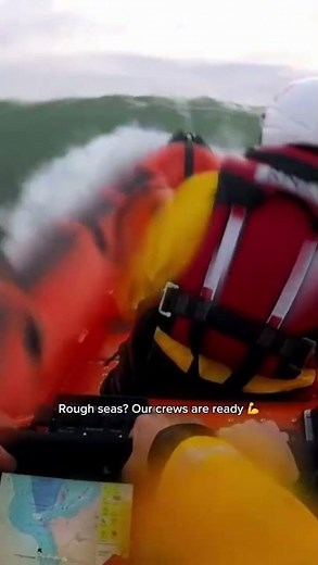 Our lifeboat crews are prepared for any weather 💪
