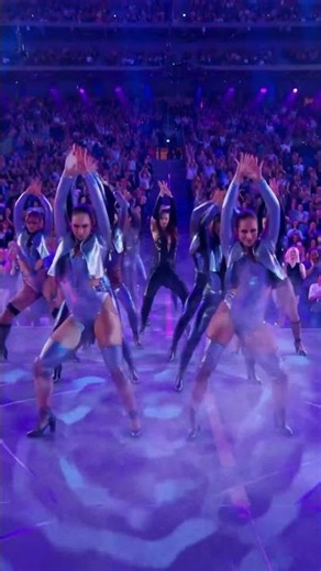 Cyberpunk Dance Show – Part 1 🔥 Neon Stadium Dance | Fashion on a New Level.