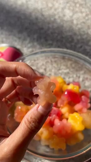 When your gummies taste like vacation and count as hydration? Yeah… I’m listening. 😌🍓🍊🍍 Try this hydration gummy recipe using your favorite fruit-powered @hawaiiansodaco flavor 🫧 | Hawaiian Soda Co