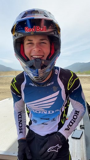 Product Testing with Jettson18: SM10 Helmet Review