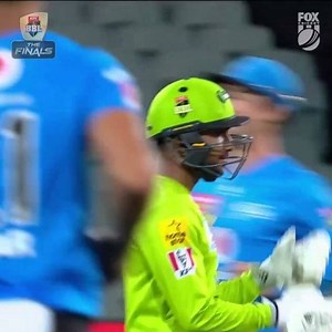 Run out by the bowler's spike! It's a Nair nightmare 😫 | BBL