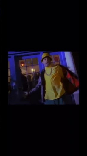 LL Cool J – “Jingling Baby (Remix)” (1988) 🎤🔥 #llcoolj #marleymarl #goldenera #oldschoolhiphop