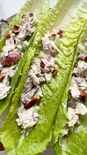 This Whole Foods copycat Sonoma chicken salad combines shredded chicken with grapes, pecans, red onion and celery all tossed in a creamy, sweet poppy seed dressing. It’s easy, flavorful and the perfect make-ahead lunch recipe. | Eating Bird Food