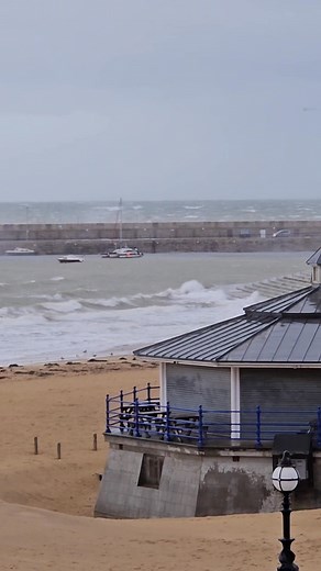 Margate today 🫣 Rough sea with high waves... | Aneliya Atanasova