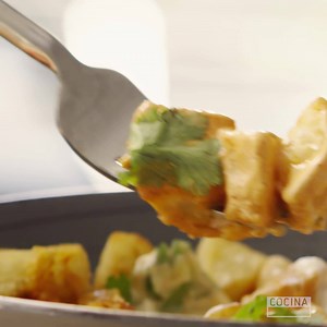 185K views · 243 reactions | Patatas Bravas - Be careful with these spicy potatoes, once you make them you won't be able to stop making them over and over! Find the recipe here: https://wp.me/p8ZzGZ-1he Follow us for Latin-inspired recipes and more! | Cocina | Facebook