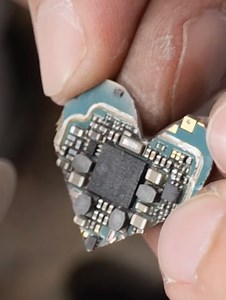 22K views · 37 reactions | Geek Chic! Make a Pendant from an Old Circuit Board | 5-Minute MAGIC | Facebook