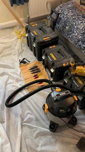 Doors hung, handles tomorrow! 👍👍🔨🔨 #fyp #joiner #carpenter #joinerylife #carpentrylife