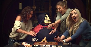 Skeleton Comes Alive Prank (Amazing Reactions!)