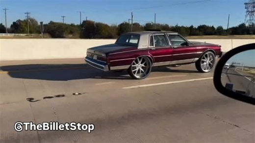 Frame notch and narrowed rear end to fit these 28x10 @amaniforged wheels with a 7” lip Give us a call for pricing or to schedule an appointment. 682-800-6369 | The Billet Stop