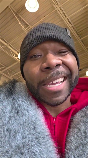 Jarrell Miller hairpiece punched off during fight