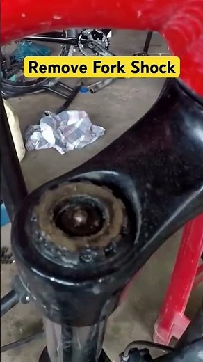 How To service Fork SR Suntour XCT 30 / Remove Fork Shock/ CB Cycling