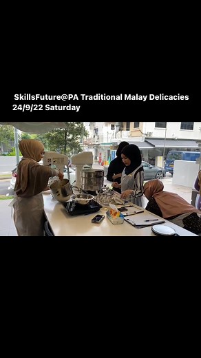 11 reactions | TGS-2022013367 SkillsFuture@PA Variety Baking Workshop – Traditional Malay Delicacies 24/9/22 Saturday #Zanstreats #skillsfuturesg #skillsfuture #halalsg #halaltag #halalworkshop #halalbaking #bakingwithchefzan #anythinghalal #celebrationdessertswithchefzan #chefzan #nurizanismail | Zan's Treats | Facebook