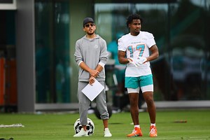 Jaylen Waddle Injury Update: Should Fantasy Managers Be Worried About the Dolphins WR?