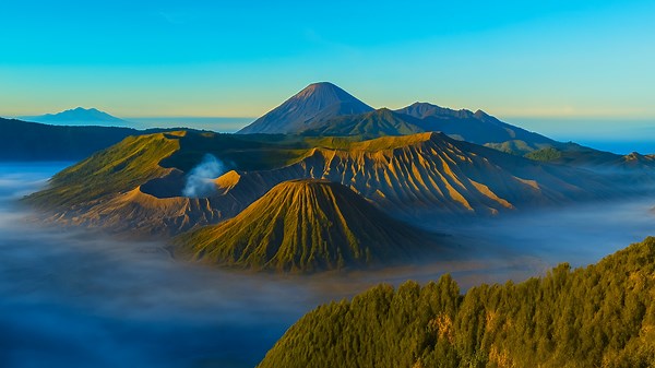 Peaceful Nature in 8K Max Resolution | Dolby Vision™ HDR Relaxation Film