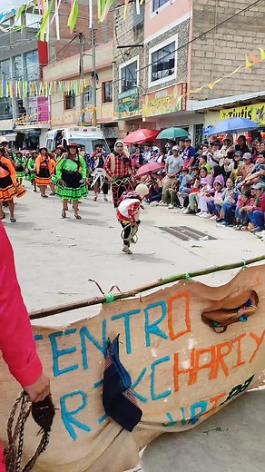 Carnaval de Andahuaylas 2024: Bailes, Música y Tradiciones Festivas en Apurímac