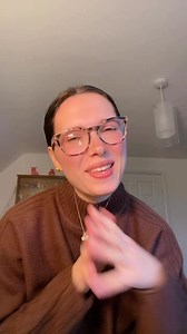 Autumn is finally here! What things do you do that make you feel￼ cosy? #signlanguage #cosy #autumn #uk #bsl | Adeleonova