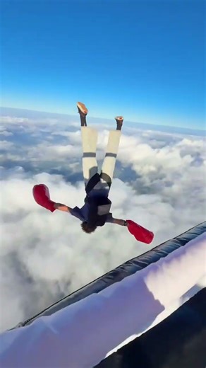 How it feels falling in my dreams