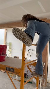 How do you all like to get up on bakers/scaffolding? I’ve always just climbed up the side! | Drywall Shorty