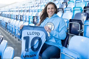 Carli Lloyd's First Interview With Manchester City