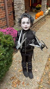 Edward Scissorhands 🥰🖤 @a_mber93 #halloween #timburton | The Nocturnal Cult